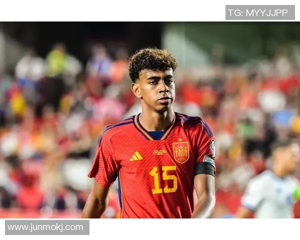 西班牙顶级足球俱乐部巴塞罗那再次夺冠，确立王朝地位